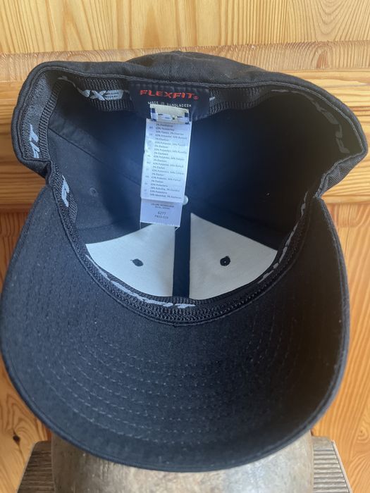 Sprzedam czapkę z daszkiem firmy Flexfit  rozmiar L-XL 57-59 cm