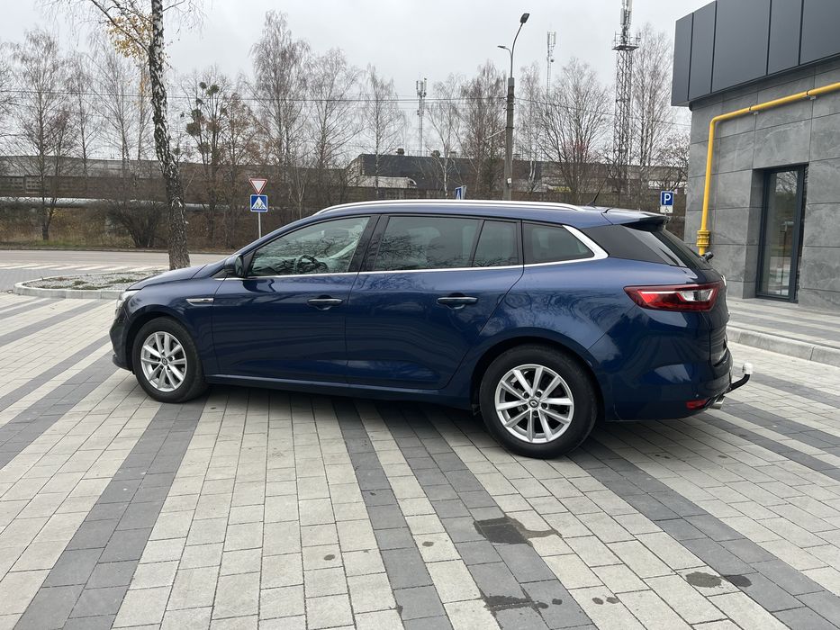 Автомобіль Renault Megan IV 2017