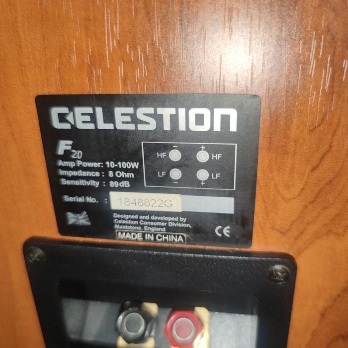 Colunas Celestion F20 - 2 vias exelente estado
