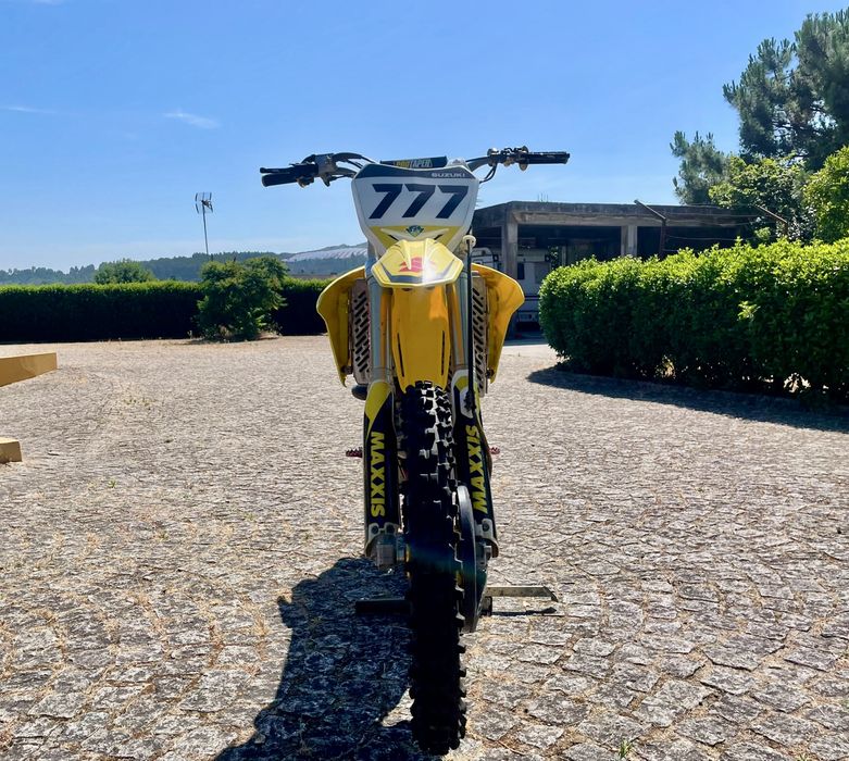 Susuki RMZ 450 de 2012 (matriculada)