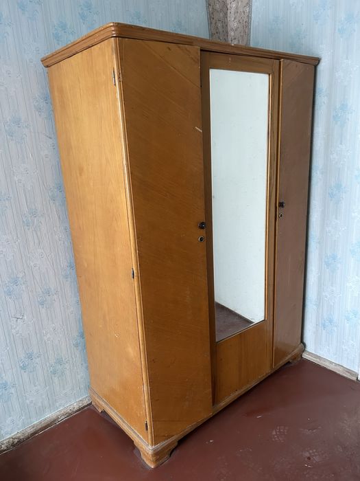 Шафа безкоштовно, різні меблі