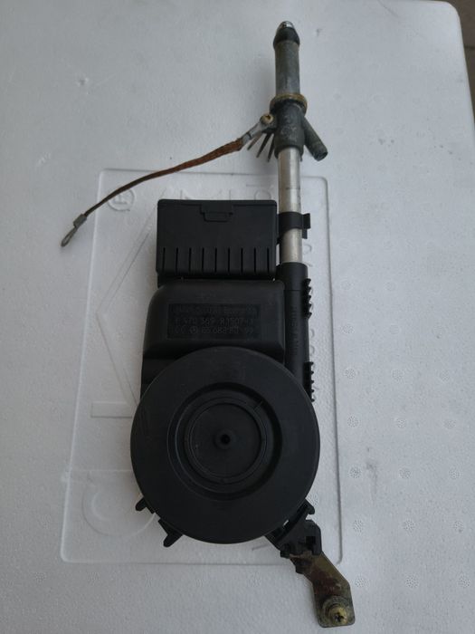 Antena automatyczna samochodowa  Mercedes W124 Kombi Hirshmann 6000 KE