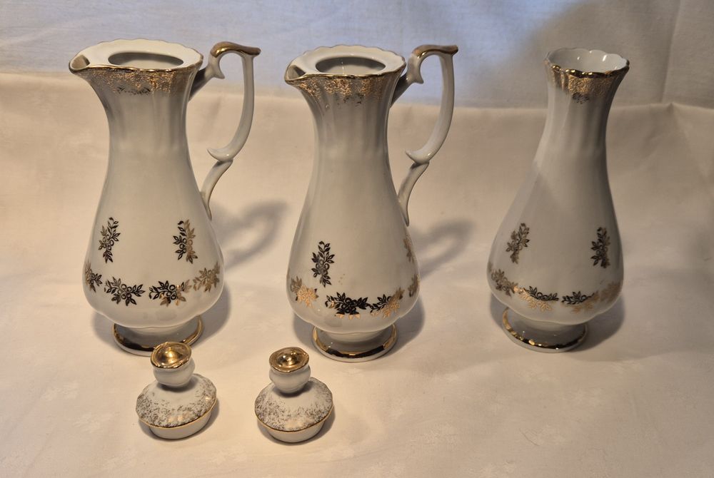 Chodzież porcelanowy zestaw stołowy 2x dzbanuszek oliwa ocet + wazonik
