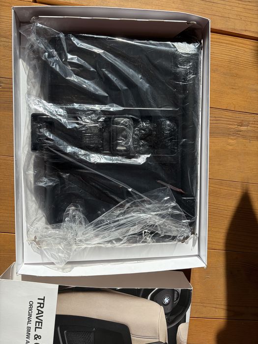 Стіл BMW Travel&Comfort