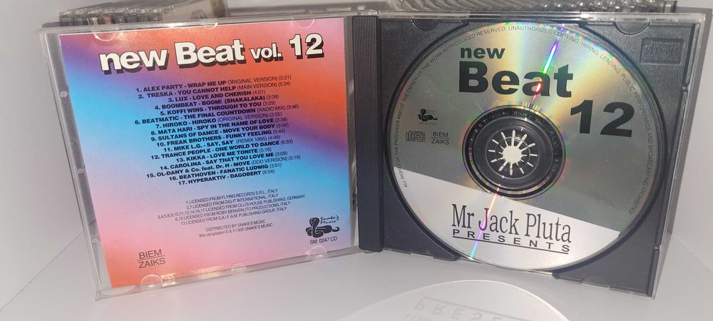 New Beat Vol. 12 - Snake's Music SM0247 - składanka CD (284)