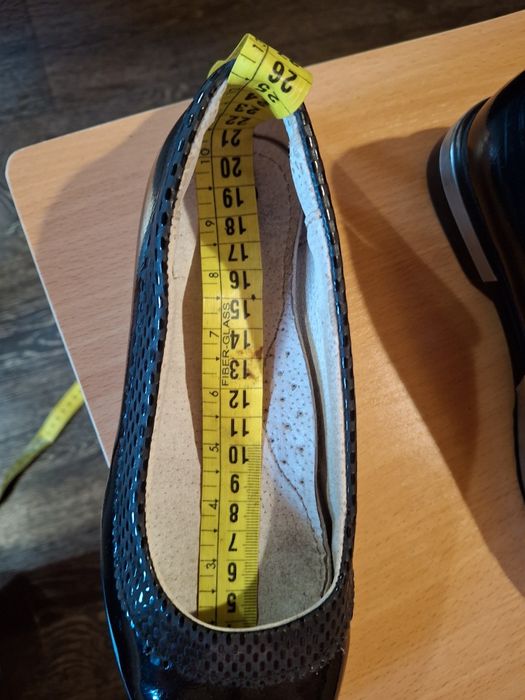 Туфлі на дівчинку