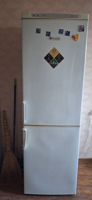 Продам холодильник