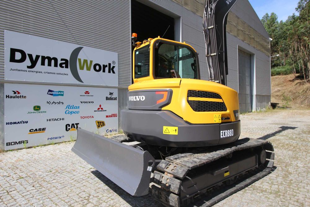 Mini Giratória escavadora de rastos Volvo ECR 88 como nova