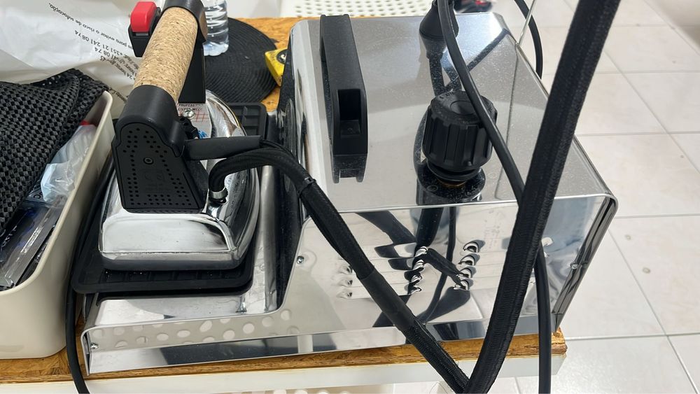 Ferro com caldeira profisional (STIRO RAE)