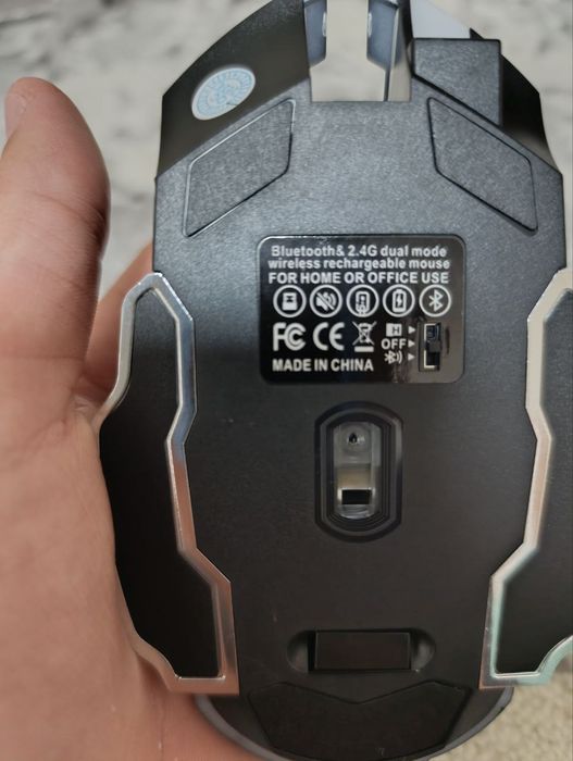 Игровая мышка с блютузом и с  подсветкой