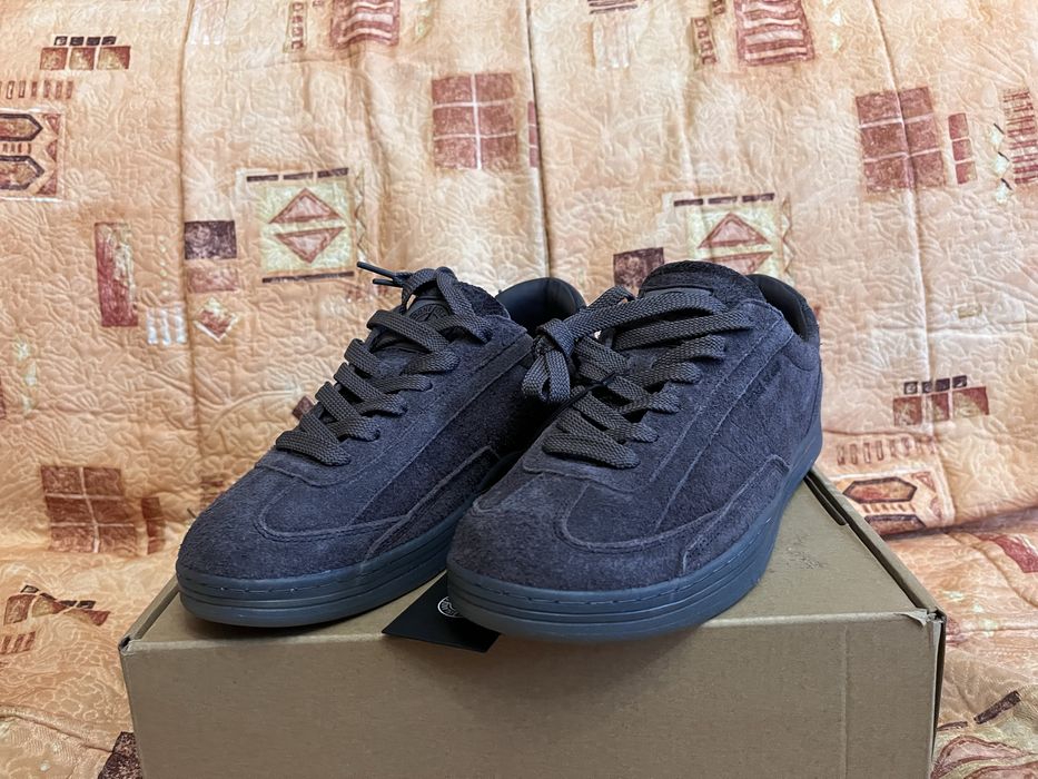 Продам кроссовки Stone Island