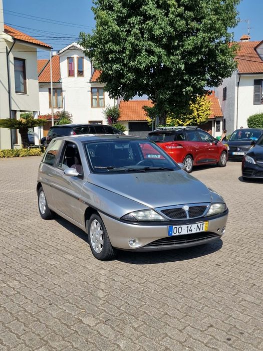 Lancia Y 1.2 . 1.6