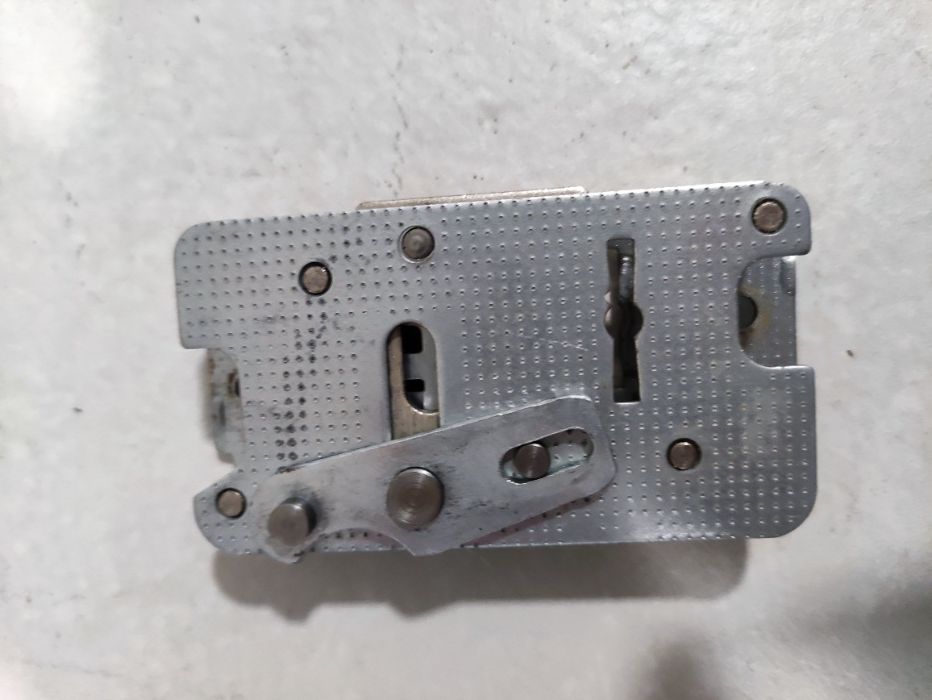 Núcleo Segredo Mottura 91067 Esq com 3 chaves