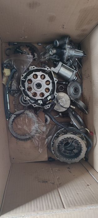 Części silnikowe Honda SC59E