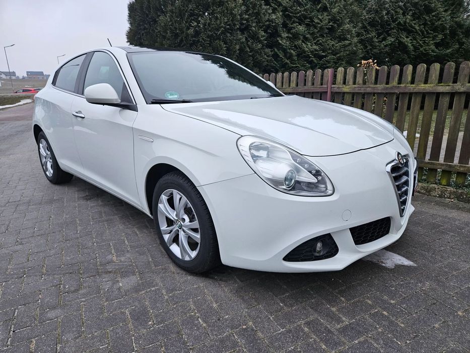 Alfa Romeo Giulietta 1.4 T Klimatronik Panorama Mały Przebieg
