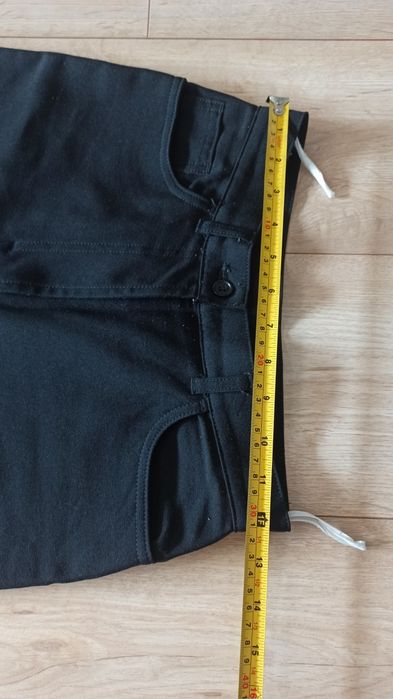 Czarne eleganckie spodnie rozmiar XS