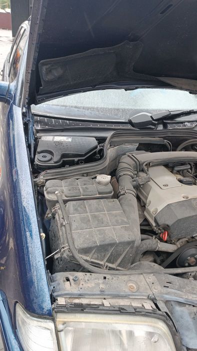 Мерседес Бенц С-180