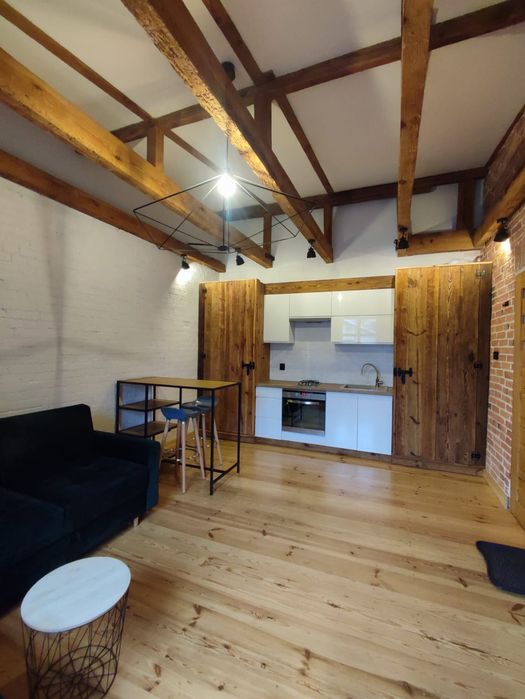 StylowA kawalerka loft czerwona cegła Industrialne stylowe Sobieskiego Toruń