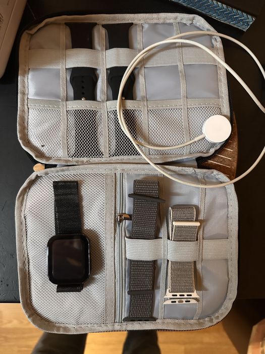 Iwatch series 6 44mm c/bolsa e braceletes