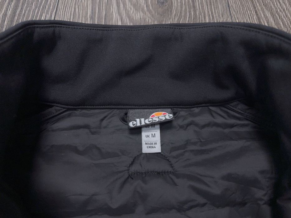 Ellesse куртка спортивна чоловіча , слфтшел , вітровка  М