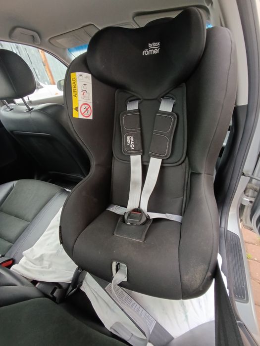Britax Römer fotelik do przewożenia dziecka tyłem do kierunku jazdy 9-25kg