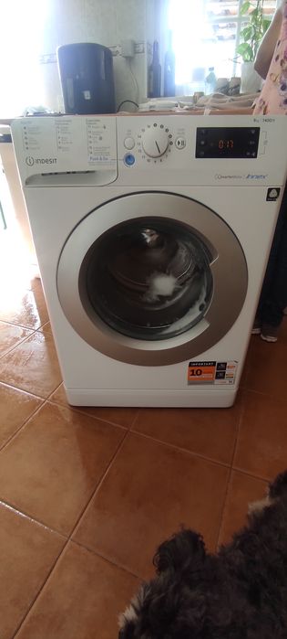 Máquina lavar roupa Indesit 9kg