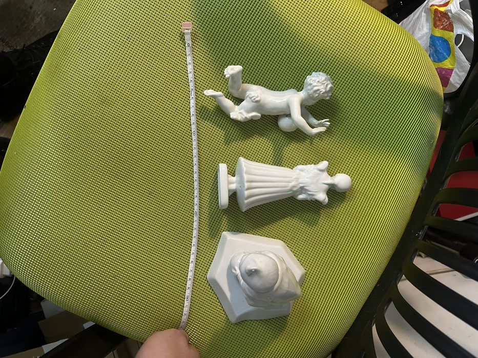 Старинные статуэтки