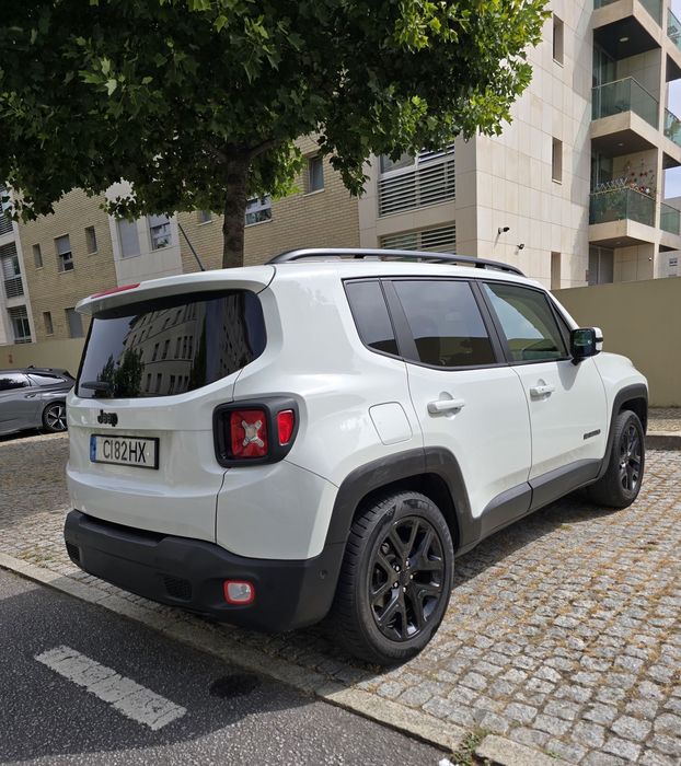 Jeep Renegade 1.4 gasolina motor eco turbo de 140 cv.com 114 000 kilom.