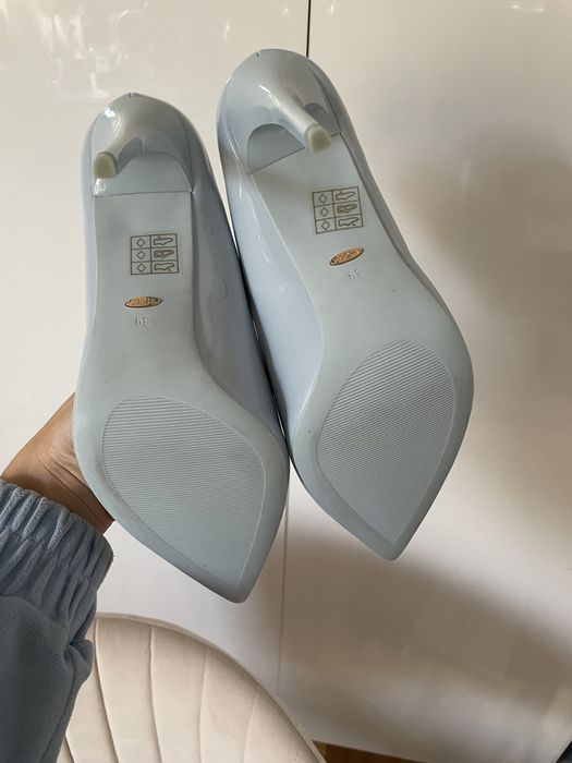Szpilki błekitne blue lakier Deezee 39