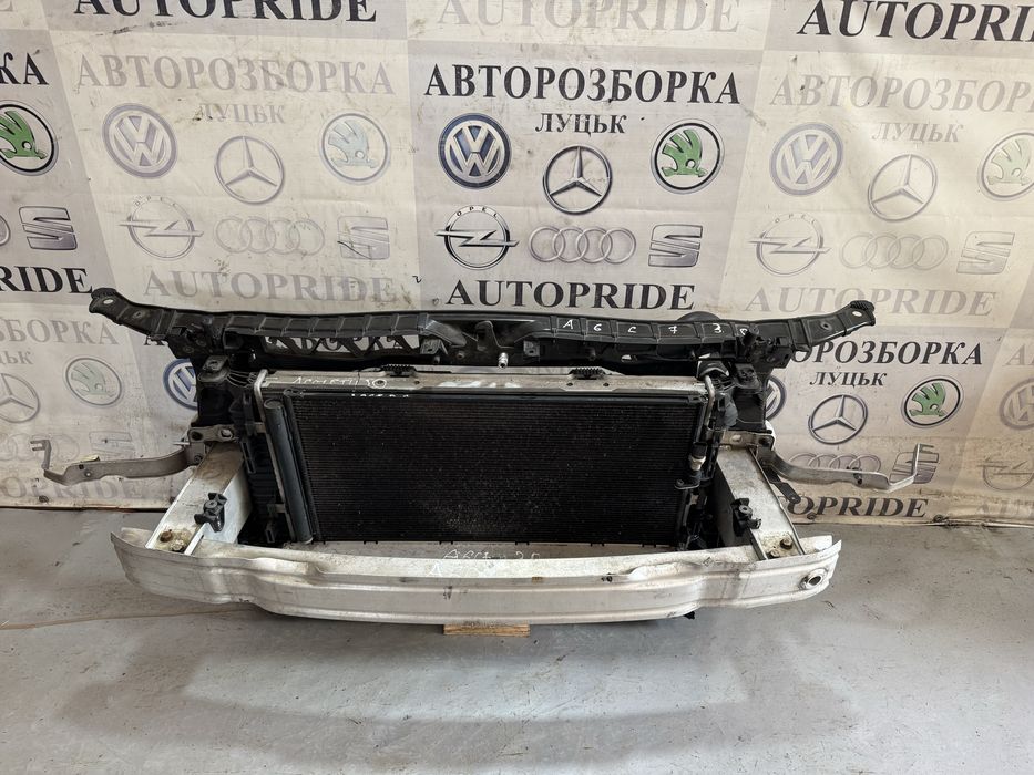 Касета радіаторів A6C7, панель радіаторів телевізор підсилювач Ауді А6