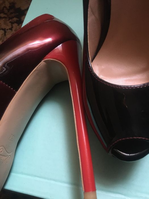 Туфли на шпильке