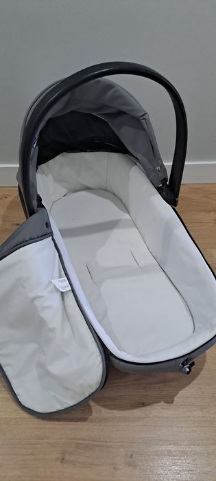 Trio Chicco Active 3–Carrinho, alcofa e ovo, Preto e cinza