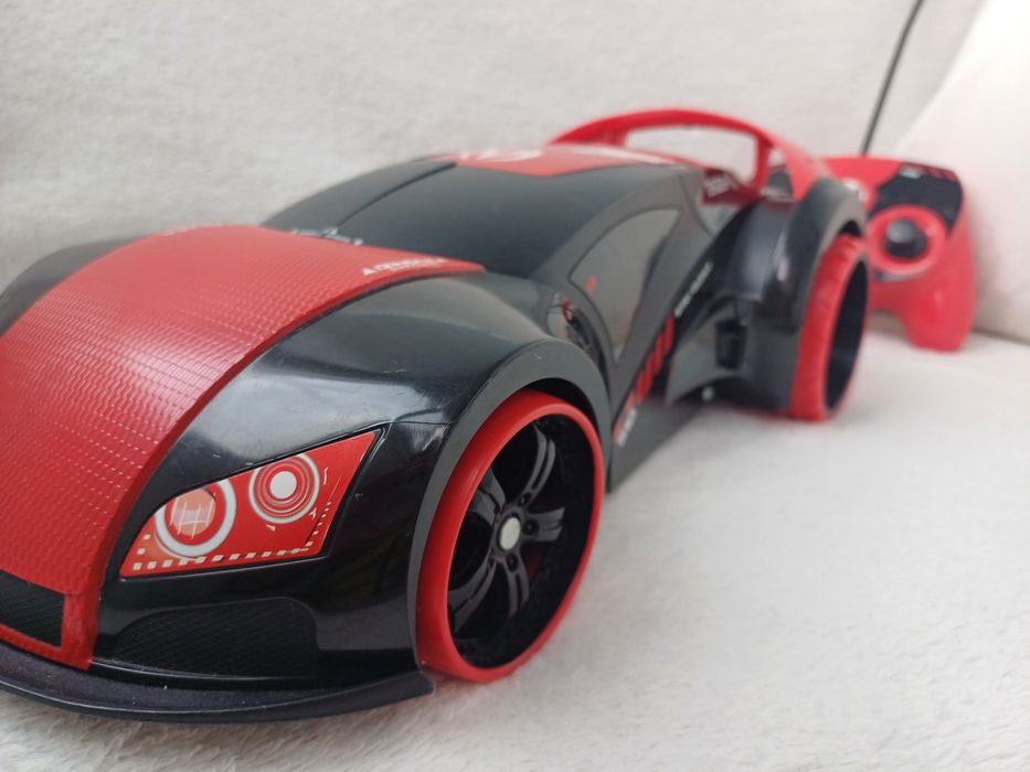 Продам машинку  Maisto Tech Street Troopers Project на дистанційному р