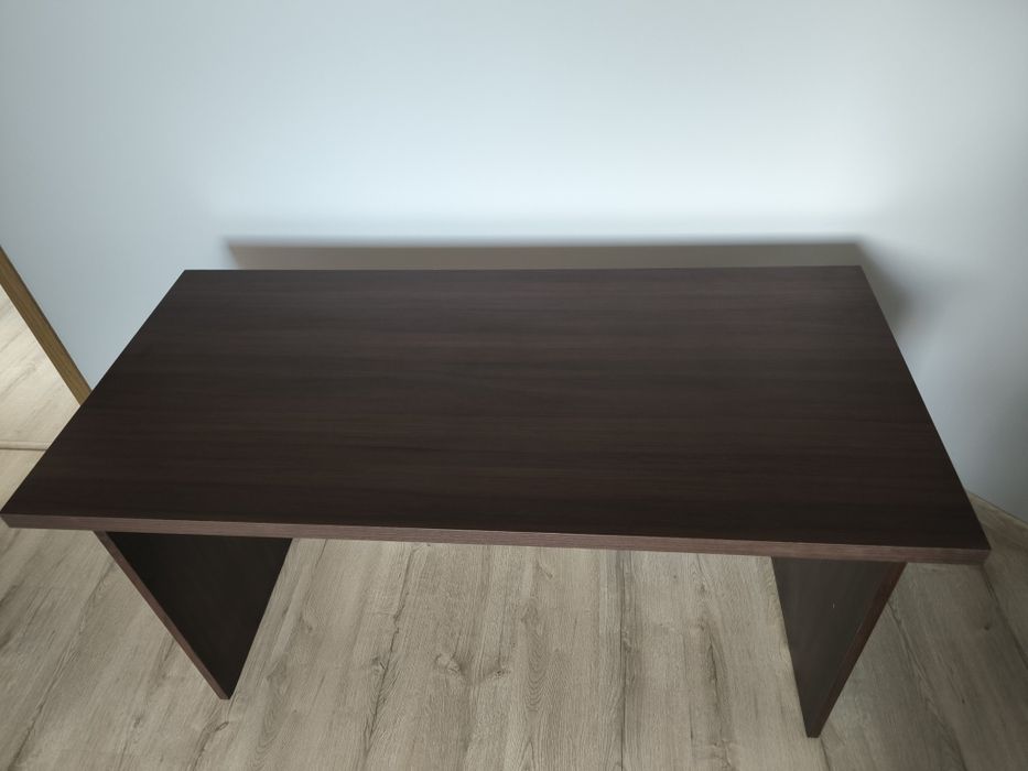 Biurko biurka kolor brązowy