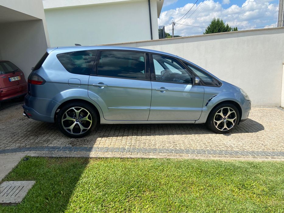 Ford S-Max — fotografia 5