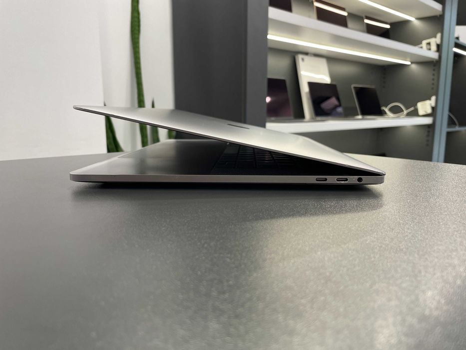 Ноутбук MacBook Pro 15” 2018 i7 16/512GB • ГАРАНТІЯ • СТАН 8.5/10 101903