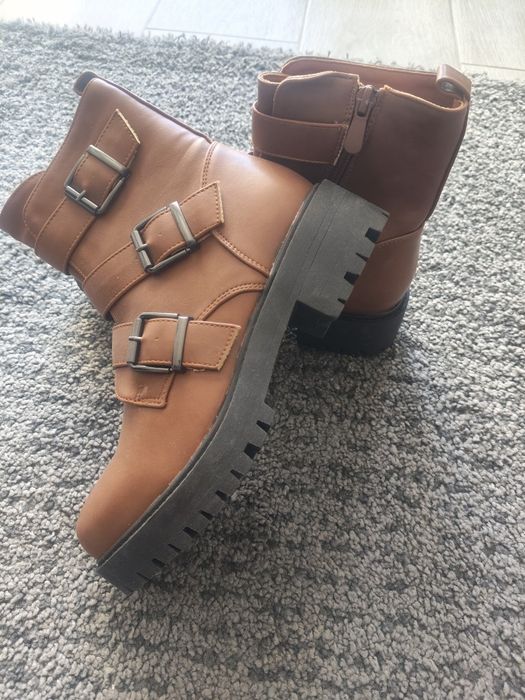 Botas novas para mulher castanhas