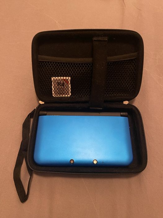 Nintendo 3ds XL  com cartão R4 com muitos jogos