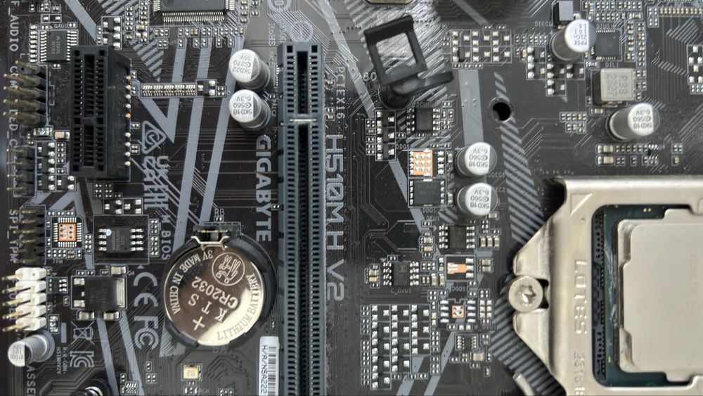 Płyta główna Gigabyte H510M V2 + procesor Intel i5-10400F