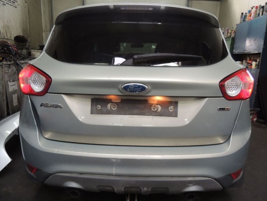 Lampa z klapy bagażnika  FORD Kuga I '09