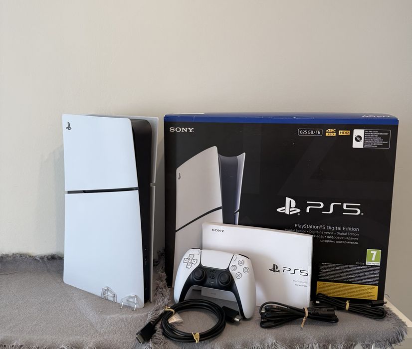 PlayStation 5 Slim Digital 825 GB, jak nowa, używana tydzień