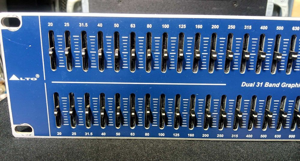 Equalizadores gráficos Alto-Behringer-Show-Spirit