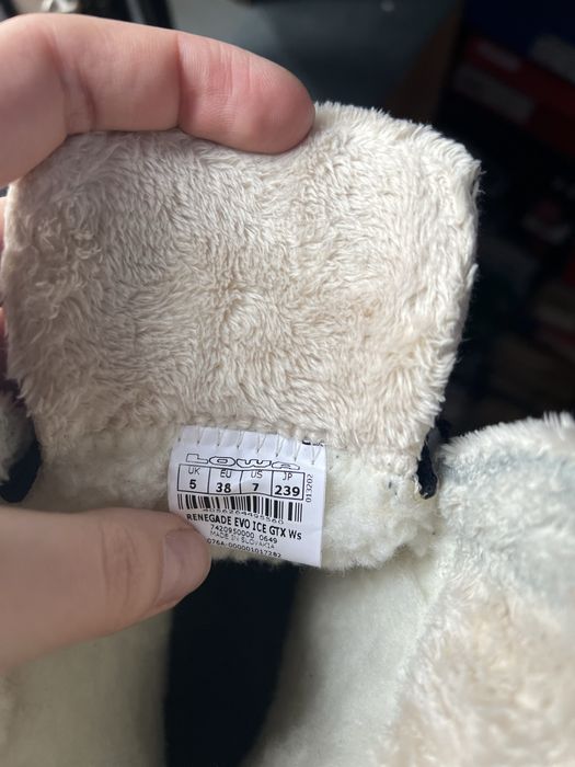 LOWA renegade evo ice gtx Ws оригінальне тепле взуття vibram трекінг