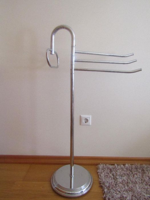 Toalheiro e suporte para papel higiénico piaçaba e toalha bidé