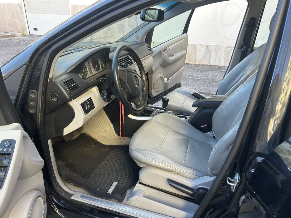 Mercedes-Benz B 200 CDI — photo 5