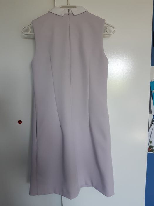 Sukienka z kołnierzykiem