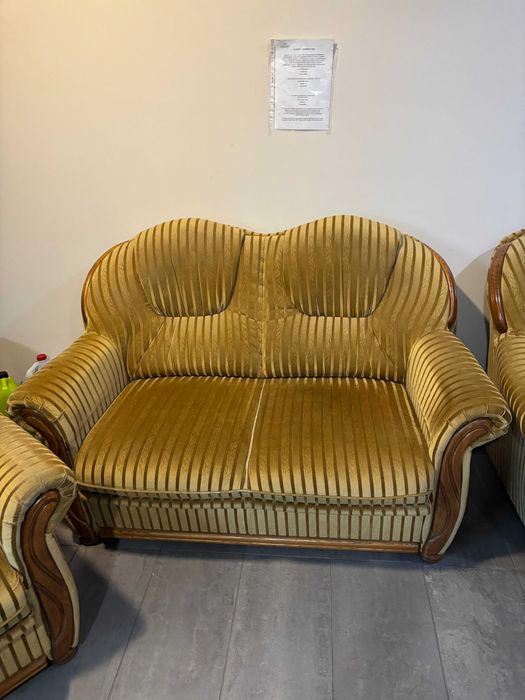 Sprzedam wypoczynek Kanapa + 2 Fotele