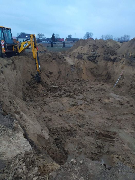 USŁUGI Koparko-Ładowarką