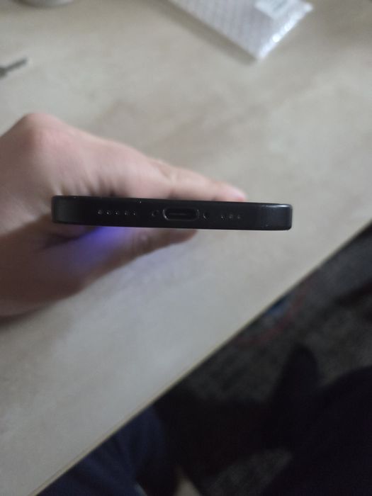 Iphone 15 заблокований айклауд на запчастини