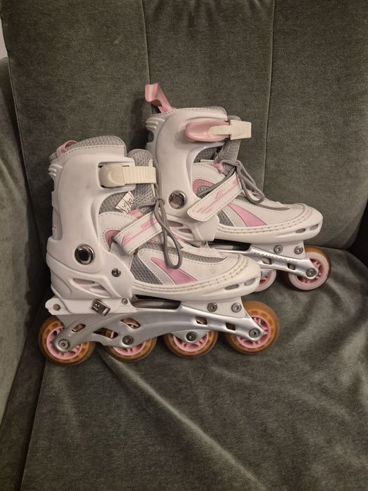 Rolki marki Screw. Rozmiar do regulacji. Użyte dwa razy. Łożyska Abec.